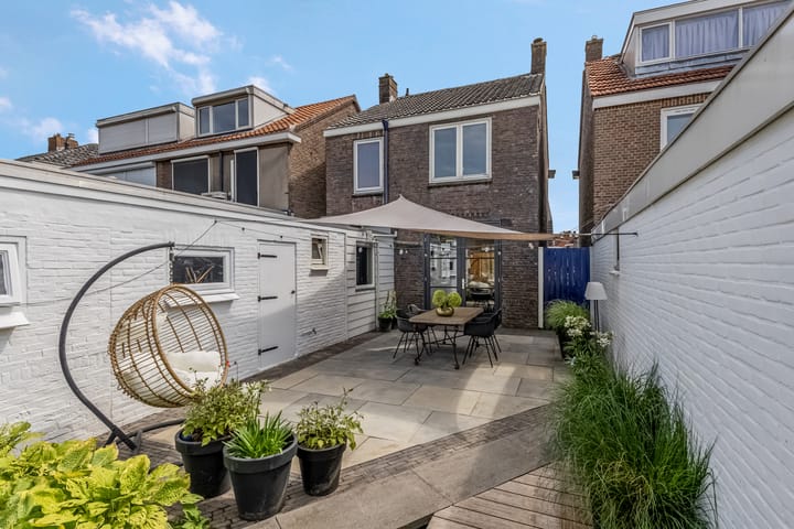 Foto 16 van Rozenstraat 10