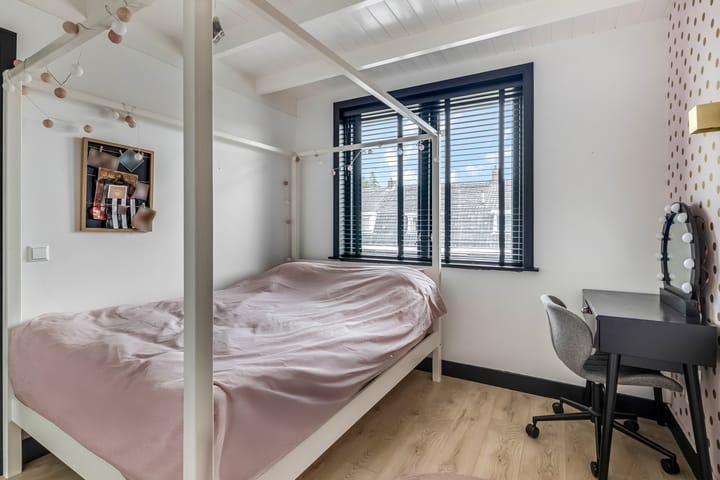 Foto 34 van Rozenstraat 10