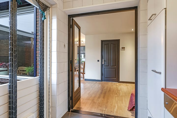 Photo 24 of Flessestraat 32