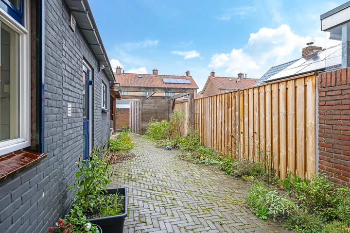 Photo 50 of Flessestraat 32