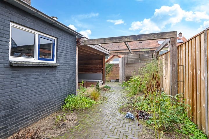 Photo 52 of Flessestraat 32