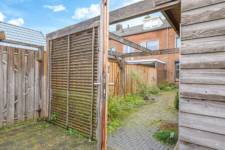 Photo 57 of Flessestraat 32