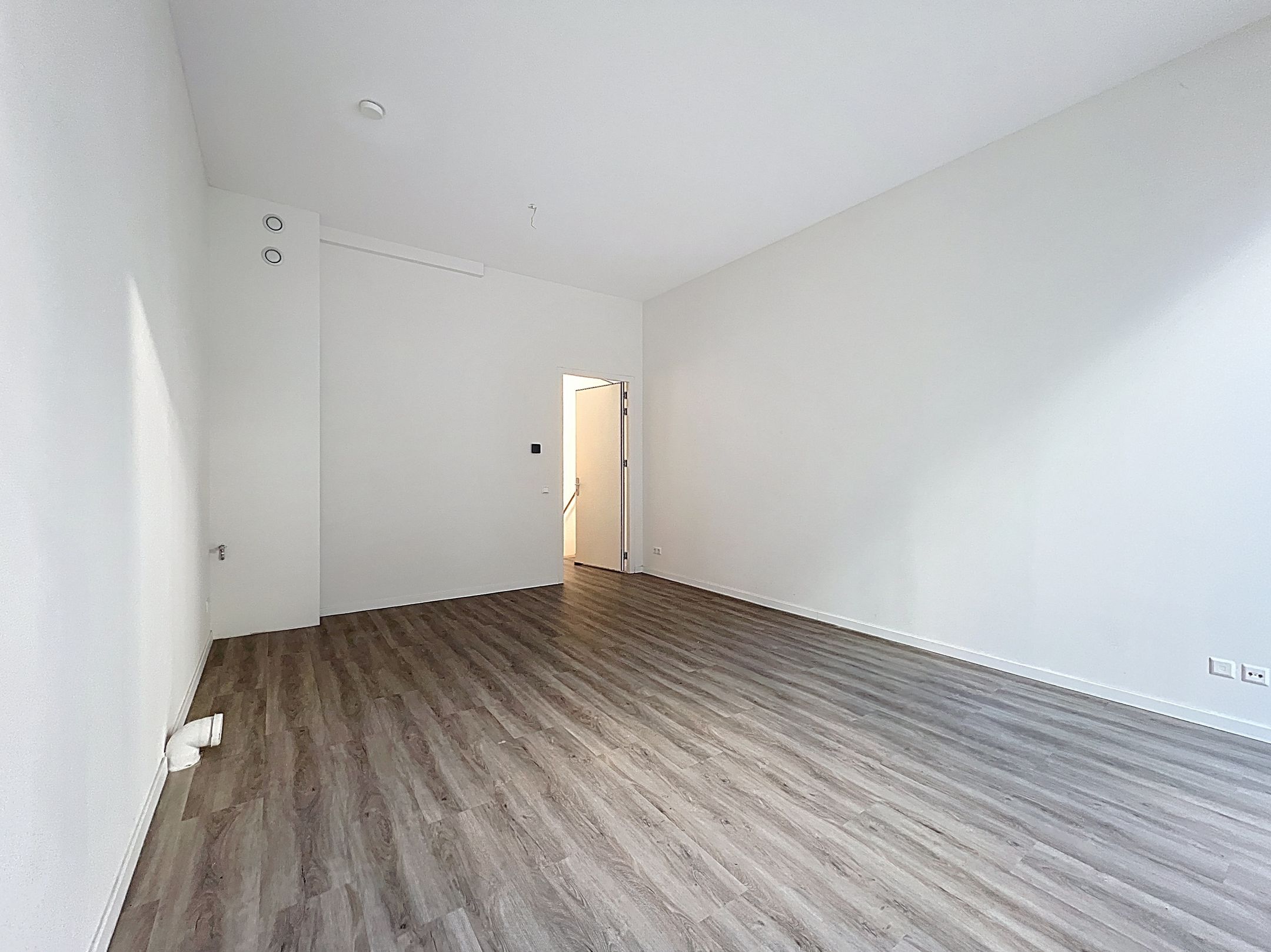 Photo 12 of Willem Parelstraat 336