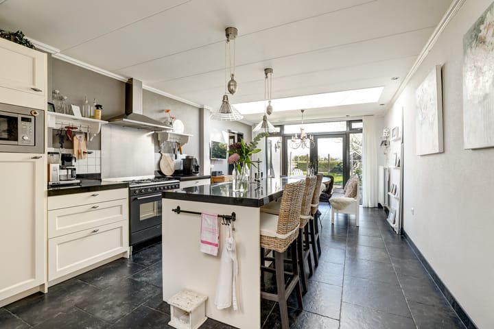 Photo 12 of Buren 34