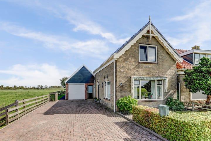 Photo 39 of Buren 34