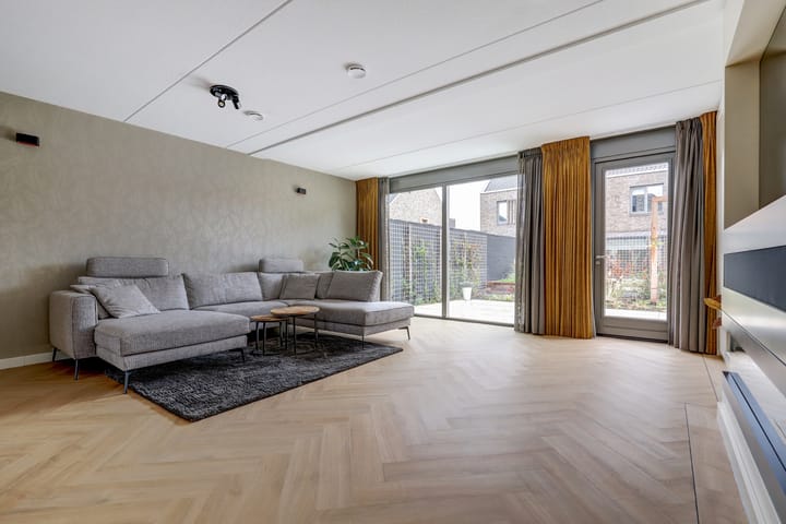 Photo 4 of Afsluitdijk 24