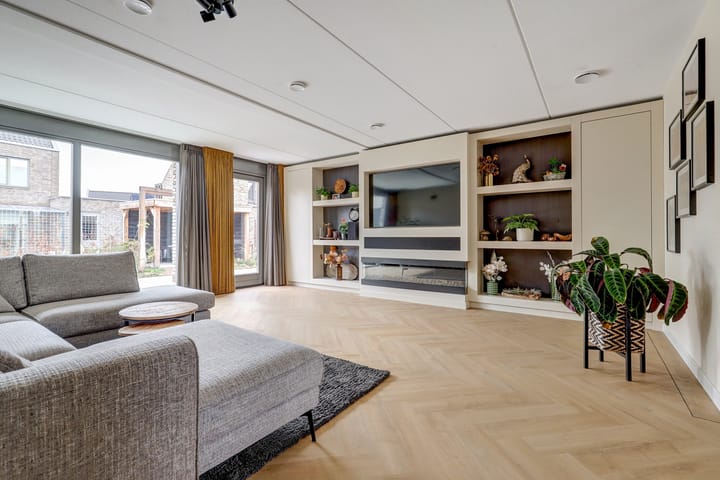 Photo 8 of Afsluitdijk 24