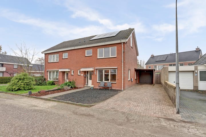 Foto 1 van Bernhardlaan 27