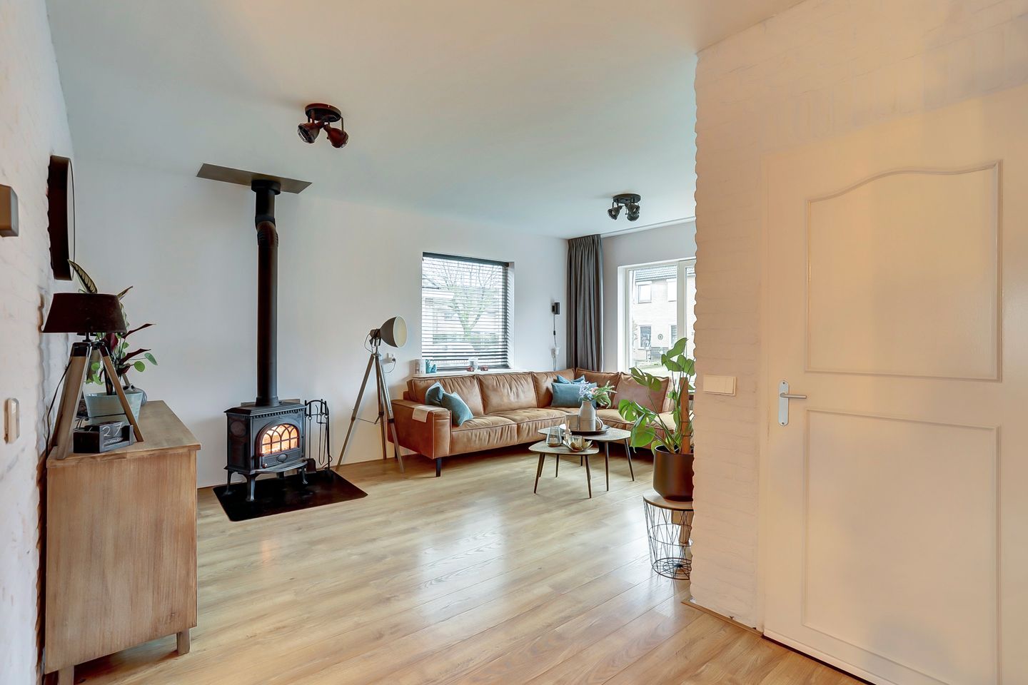 Foto 10 van Bernhardlaan 27