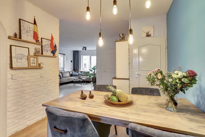 Foto 11 van Bernhardlaan 27