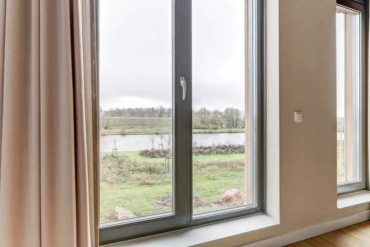 Photo 35 of Afsluitdijk 24