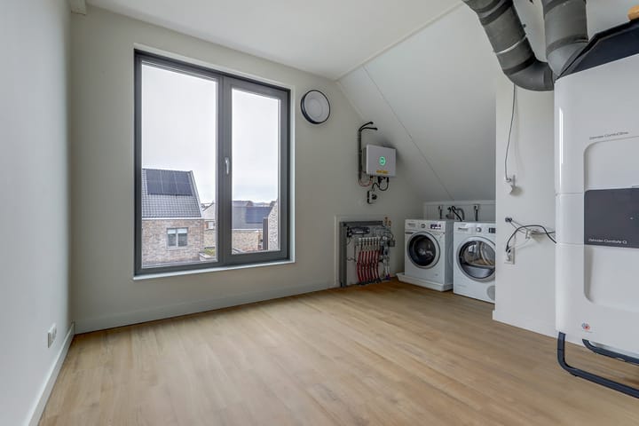 Photo 34 of Afsluitdijk 24