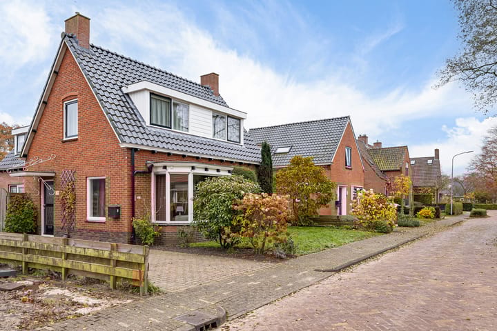 Foto 2 van Margrietlaan 9