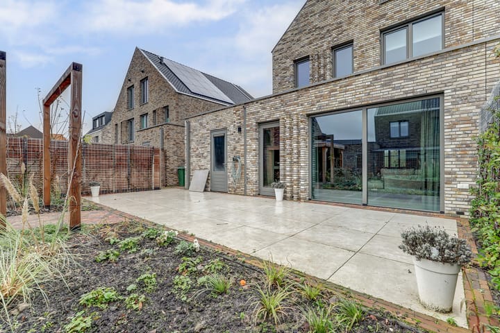 Photo 62 of Afsluitdijk 24