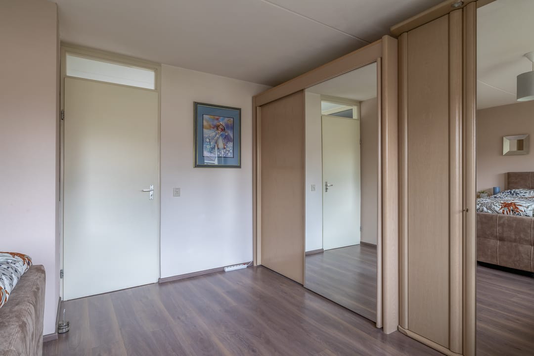 Foto 11 van Meidoornlaan 7