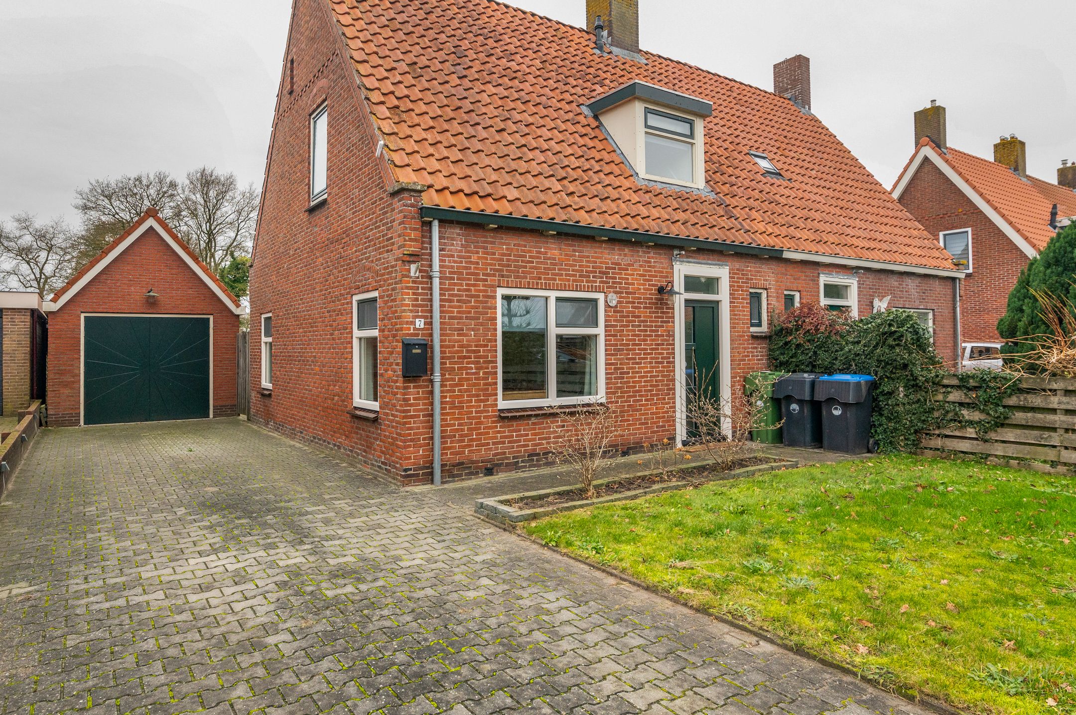 Foto 12 van P W Janssenweg 7