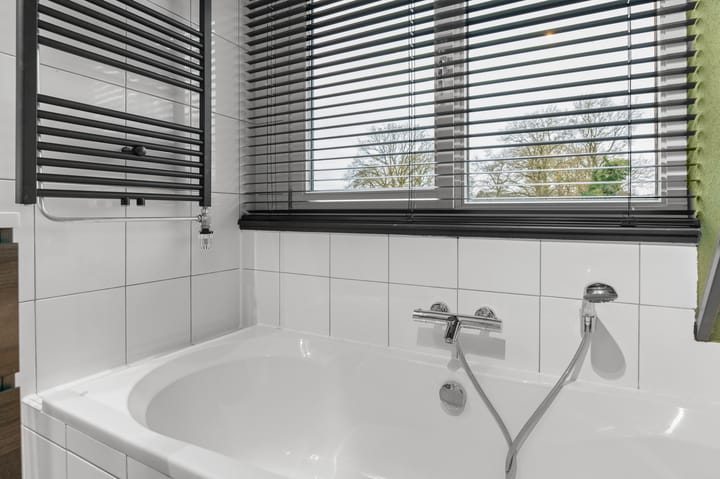 Foto 43 van P W Janssenweg 7