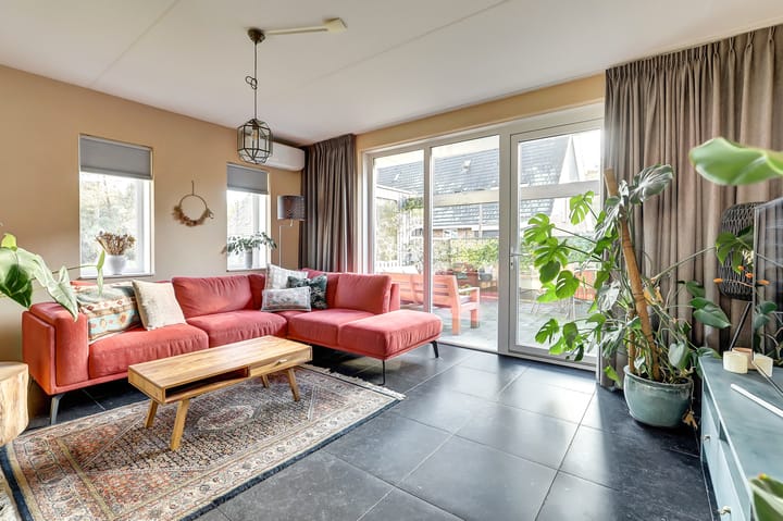 Photo 8 of Nelson Mandelahof 41