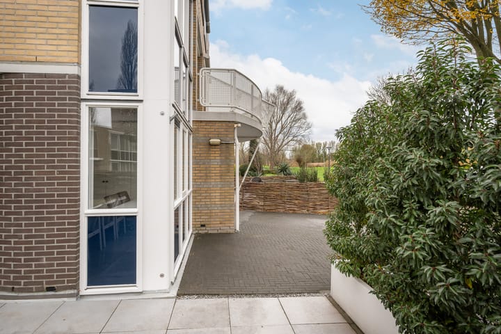 Photo 32 of Johanna Naberkade 37