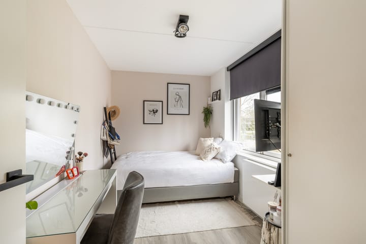 Photo 58 of Johanna Naberkade 37