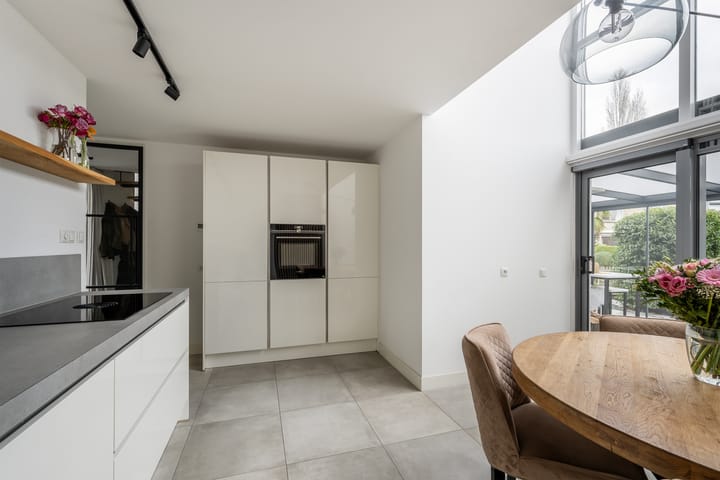 Photo 34 of Johanna Naberkade 37