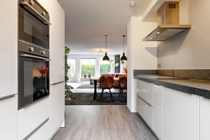 Photo 18 of Schubertlaan 904