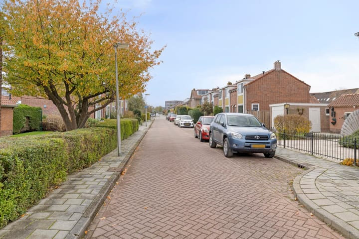 Photo 32 of Anemonenstraat 8