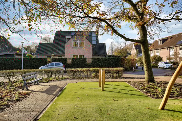 Marga Klompéstraat 12