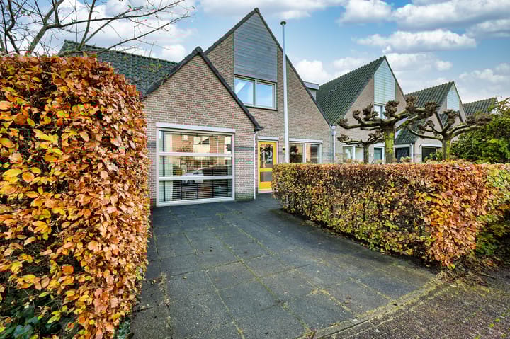 Foto 4 van Marga Klompéstraat 12