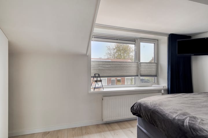 Photo 19 of Anemonenstraat 8