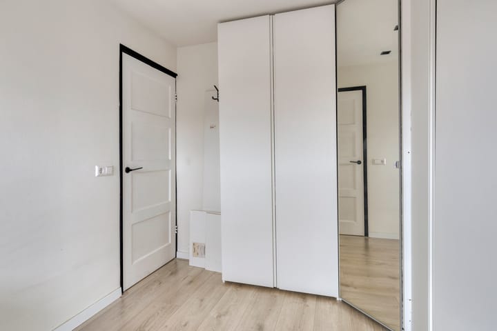 Photo 24 of Anemonenstraat 8