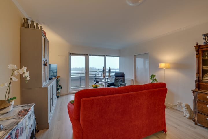 Photo 17 of Burgemeester D. Kooimanweg 1009