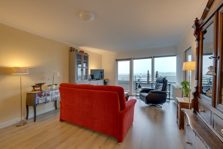 Photo 18 of Burgemeester D. Kooimanweg 1009