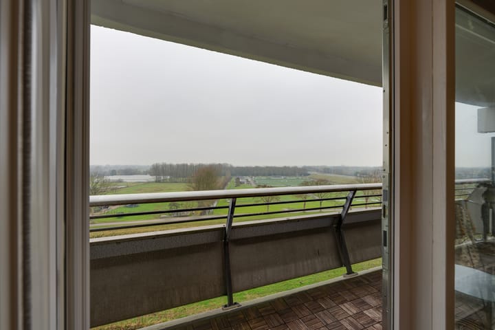 Photo 30 of Burgemeester D. Kooimanweg 1009