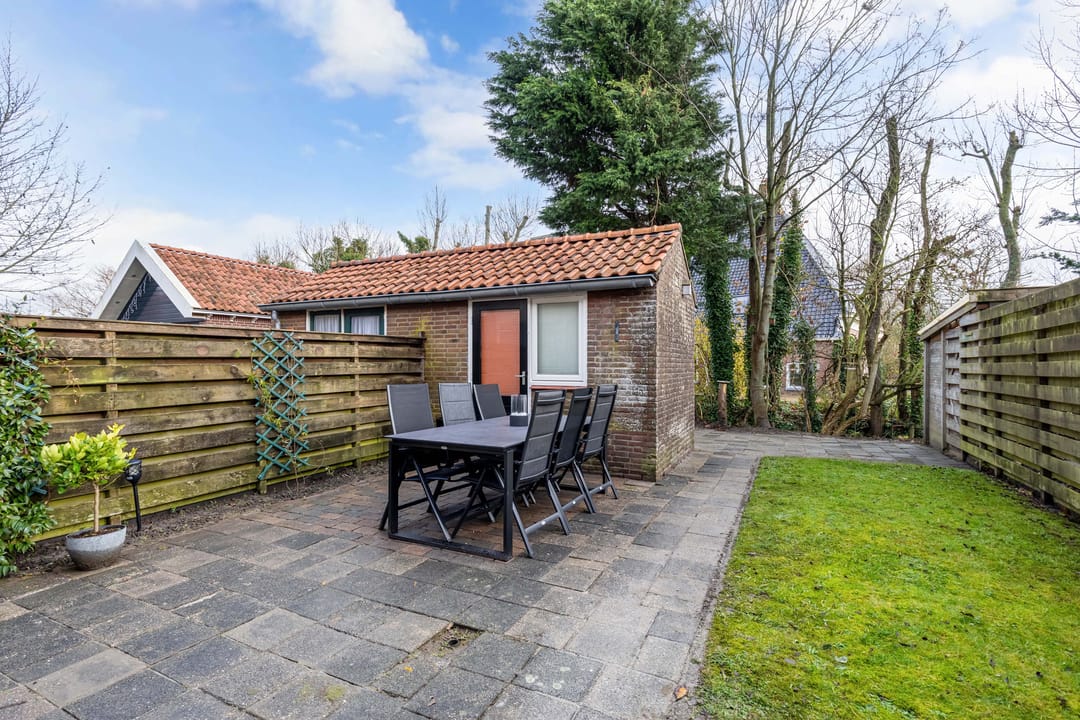 Photo 17 of Julianastraat 6