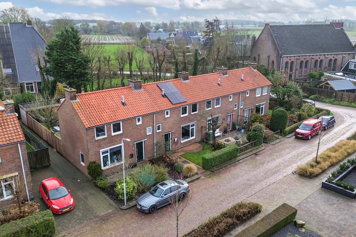 Foto 2 van Julianastraat 6