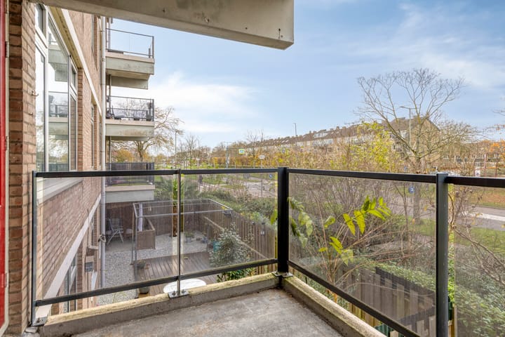 Photo 4 of Royaardsplein 176