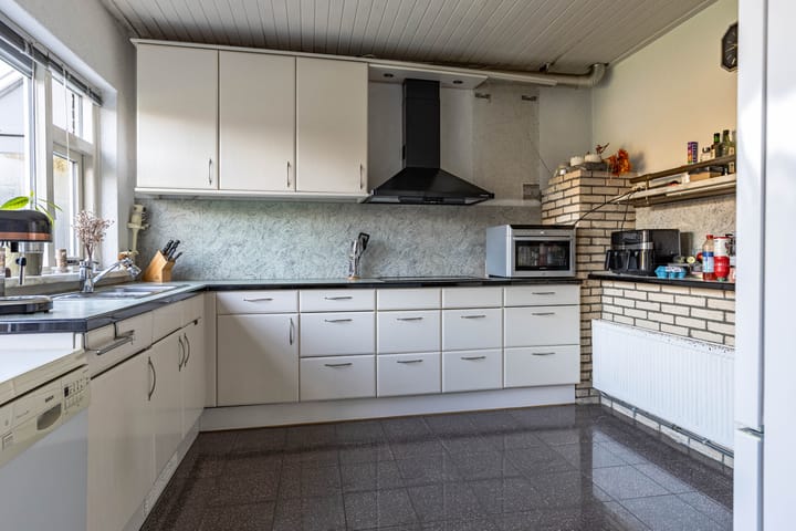 Photo 16 of Hoofdweg 174