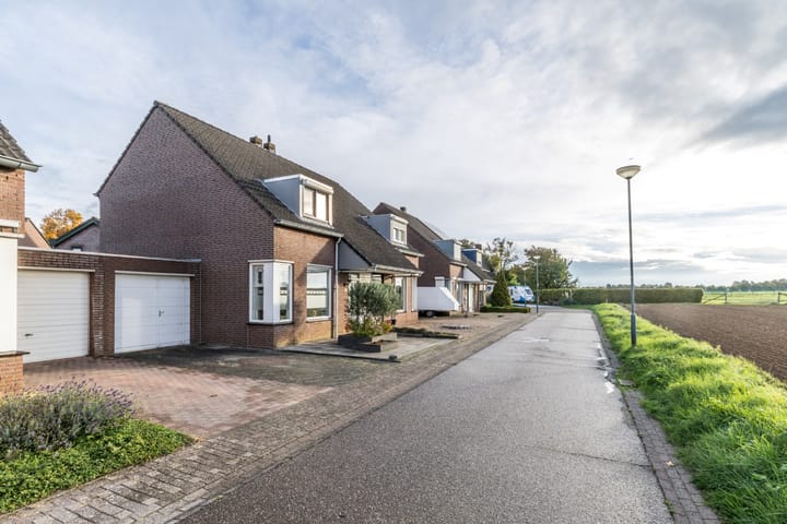 Photo 2 of Bielveld 17