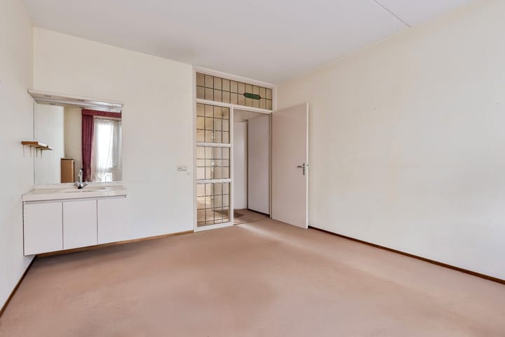 Photo 15 of Schans 12-B