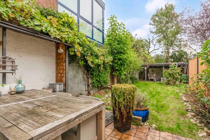 Foto 10 van van Cleefstraat 18