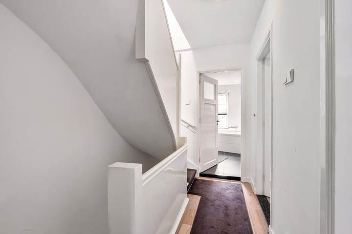 Foto 16 van van Cleefstraat 18