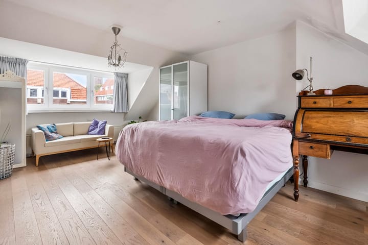 Foto 27 van van Cleefstraat 18