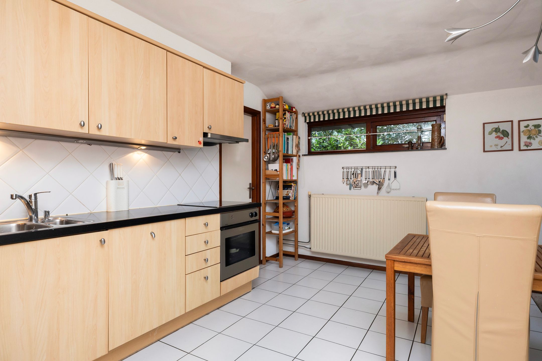 Foto 15 van Tromplaan 4