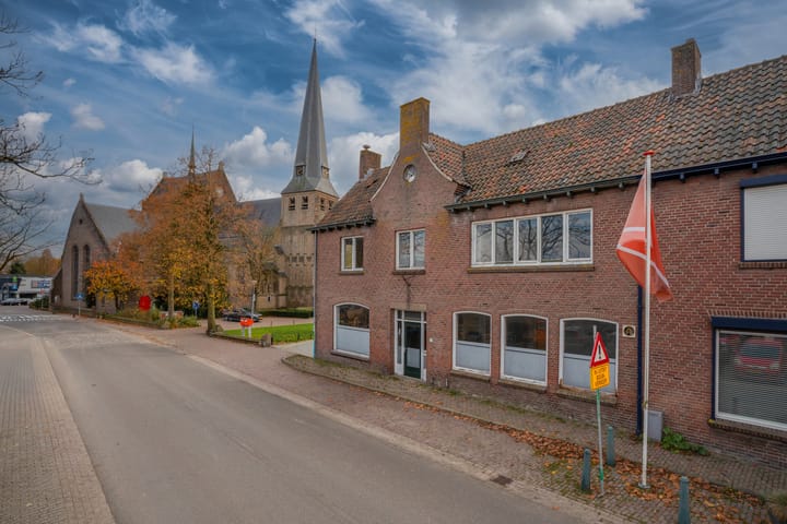 Photo 6 of Dorpstraat 13