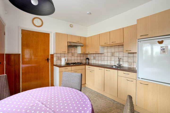 Photo 12 of Dorpsstraat 8