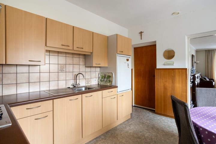 Photo 11 of Dorpsstraat 8