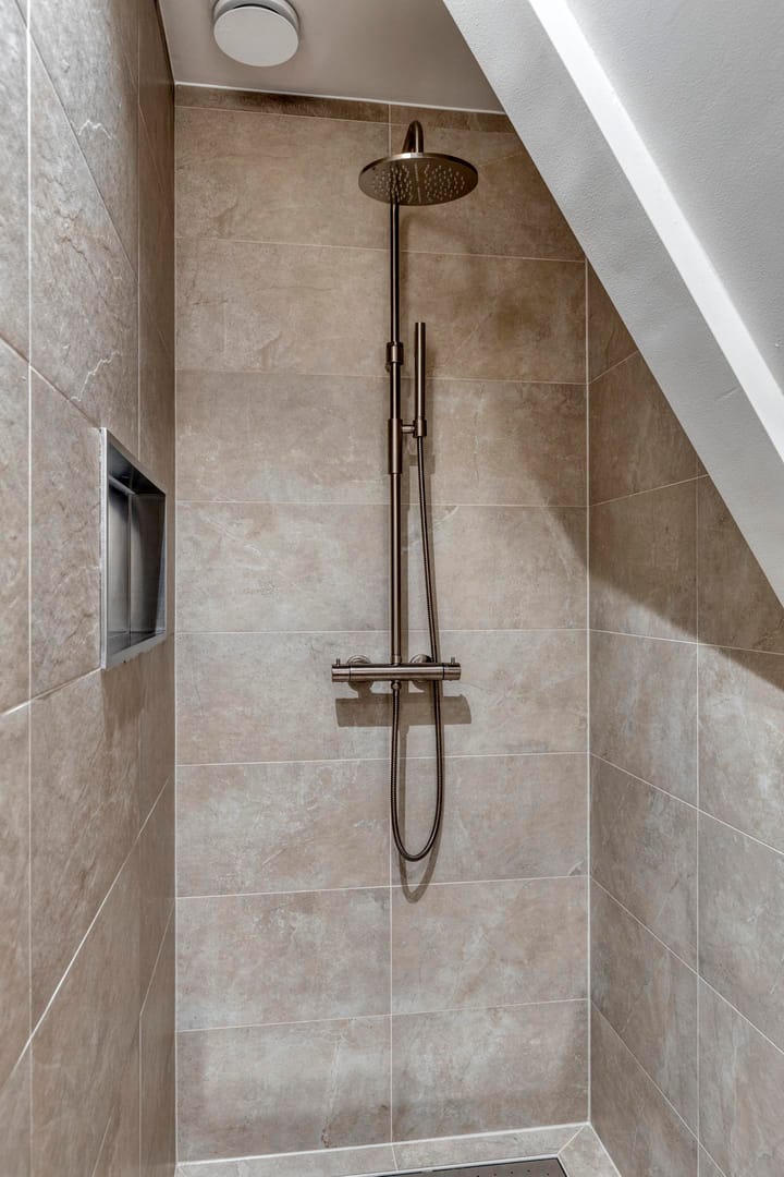 Photo 14 of Derde Helmersstraat 26-E