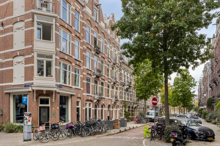 Photo 16 of Derde Helmersstraat 26-E