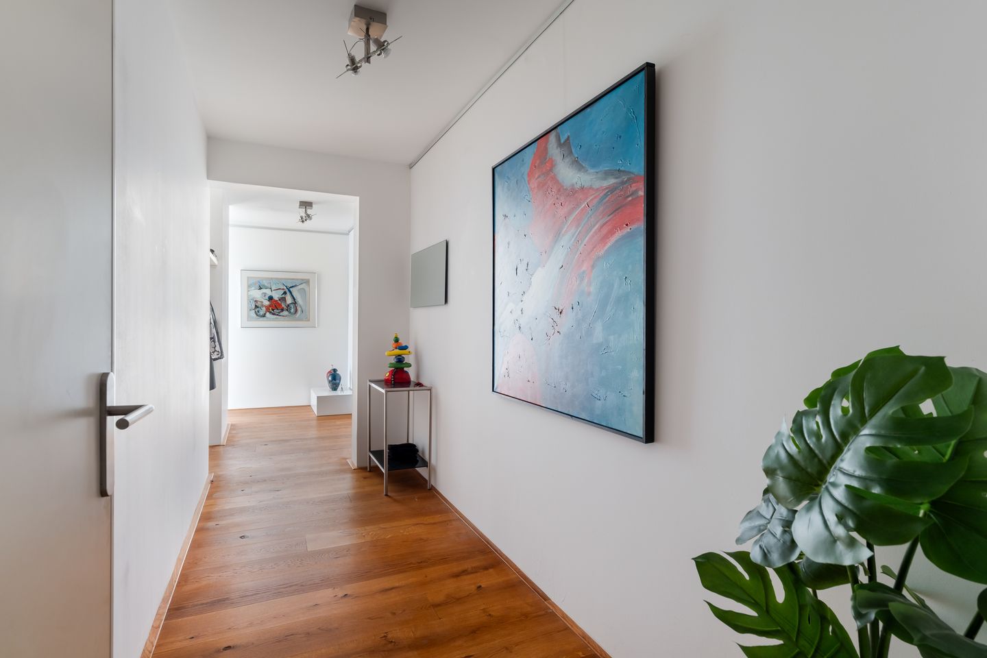 Photo 19 of Mare 100